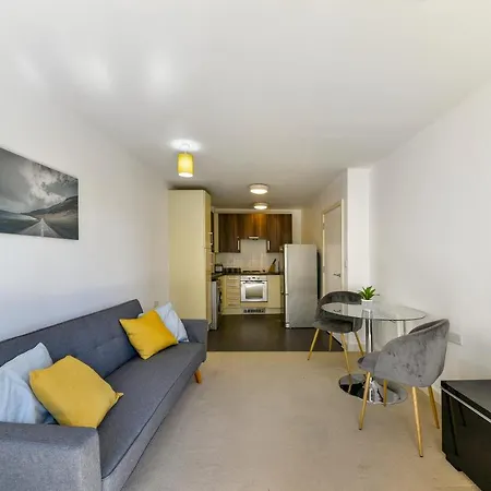 Luxe 1 Bed Flat 5 Mins To Stratford - Free Parking Apartment London Exterior photo