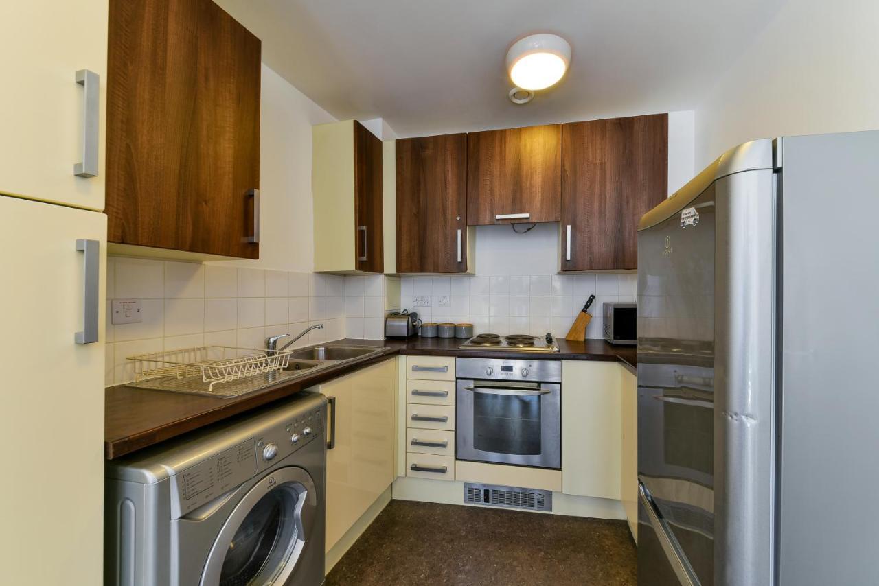 Luxe 1 Bed Flat 5 Mins To Stratford - Free Parking Apartment London